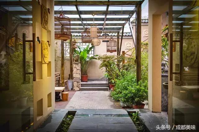 硬是歪得起飞！这家店包含四季，还扬言要吞吐万物！