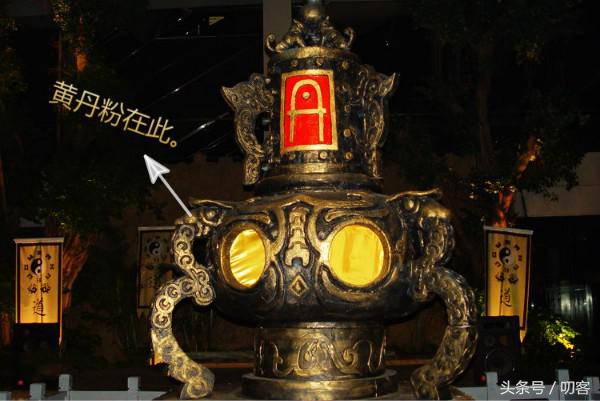 凉拌皮蛋放味精会中毒吗,凉拌皮蛋加醋会中毒吗