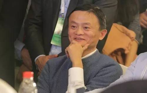 深港同舟二十年,片名挺传统,内容却很潮!