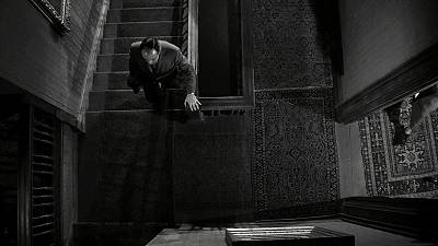 45秒美女沐浴戏拍7天，这部精分神作碾压99%的恐怖片