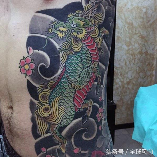 麒麟上云纹身图片大全,麒麟的纹身图案大全