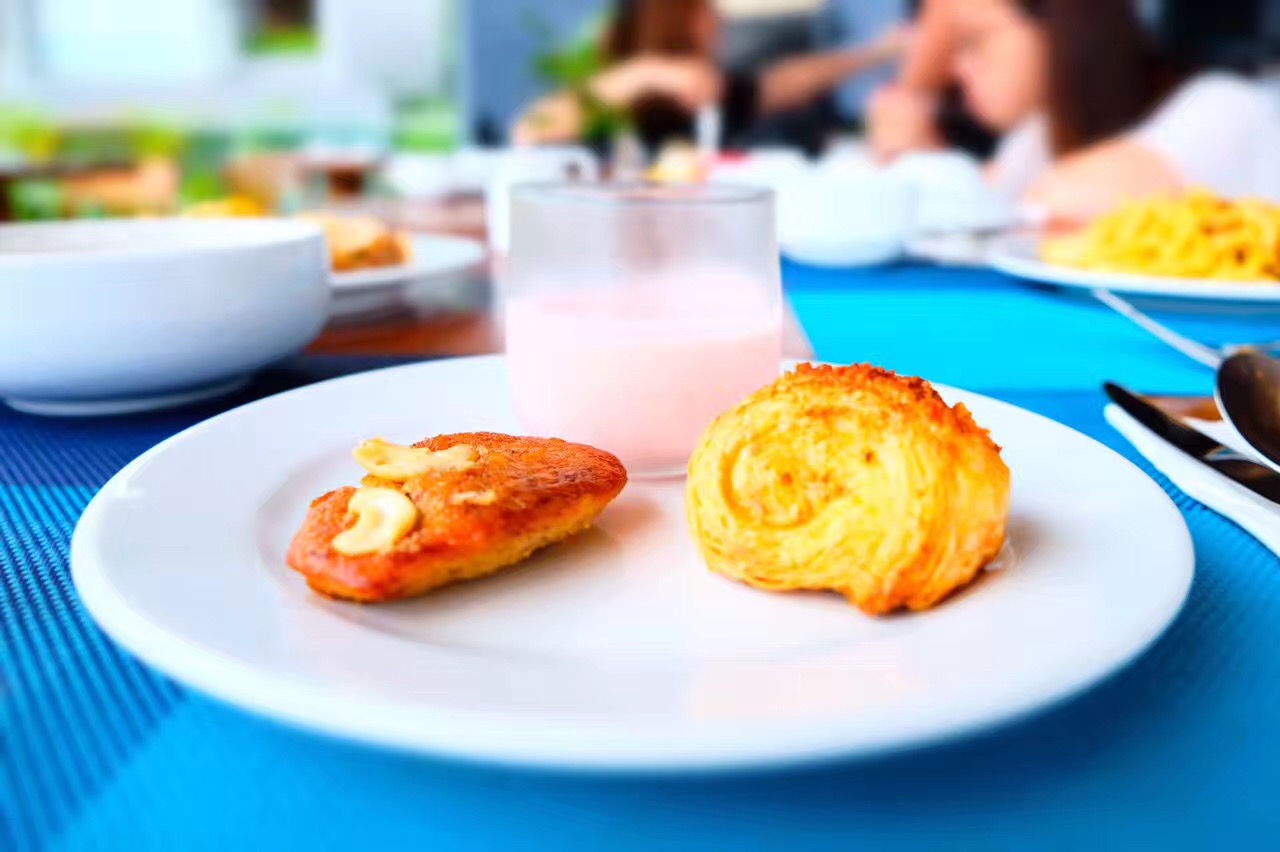 如何花5000元在普吉岛像王思聪一样的装X？