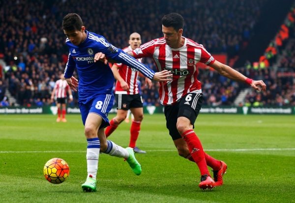 小法和皮尔洛长传球,gif首开纪录莫伊塞斯右脚抽射破门