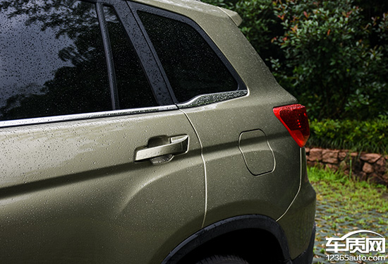 18款1.5t长安cs75试驾,1.8t长安cs75试驾点评