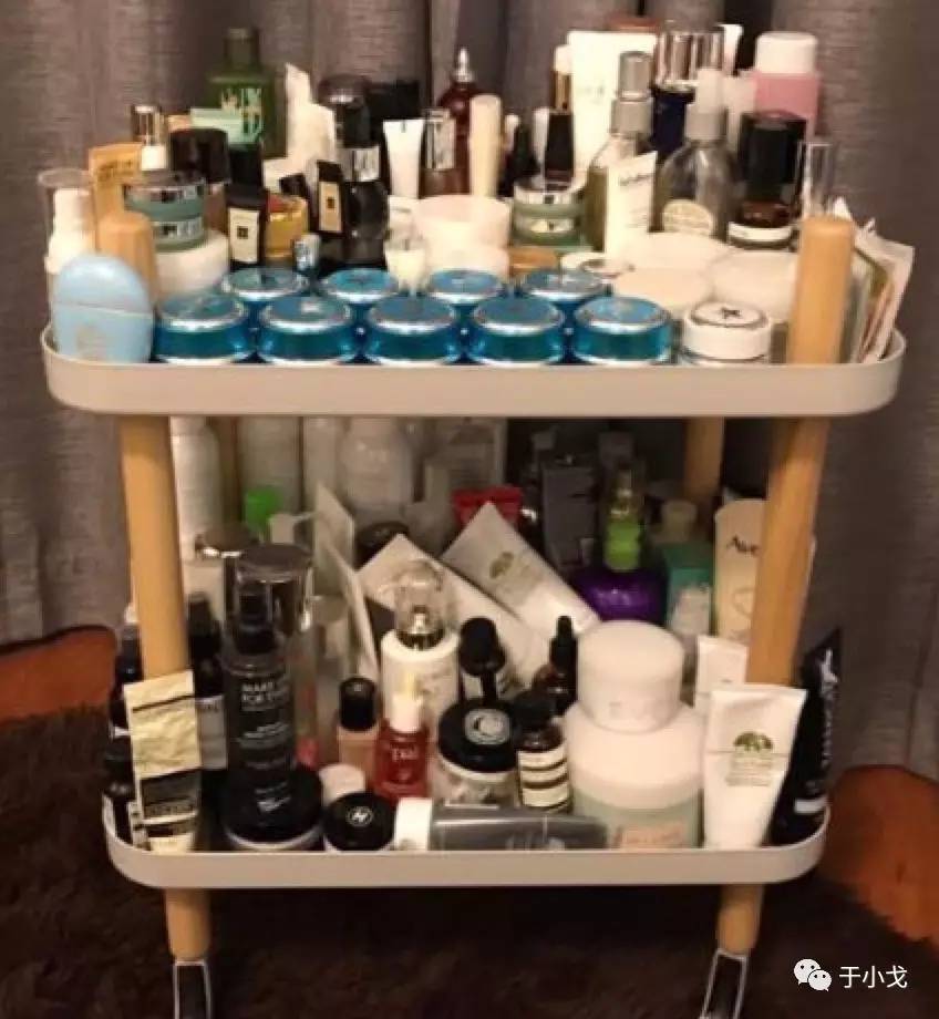 13岁起努力护肤,从紧致精华到美容仪,这个男孩把女明星都比了下去~