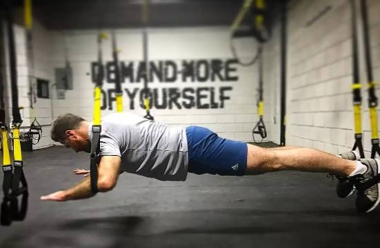 平板支撑能练腹肌马甲线么,做多久平板支撑能练腹肌