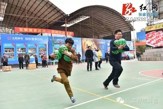 张家界元宵灯会的开始时间,张家界旅游景点挤不挤