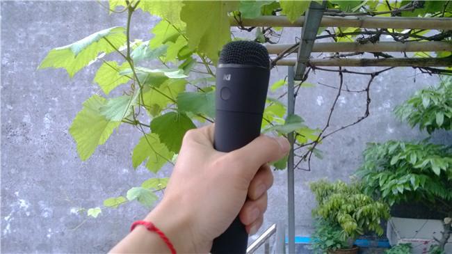 不用去ktv在家也能唱歌跳舞了,别再花钱去ktv了在家都能k歌