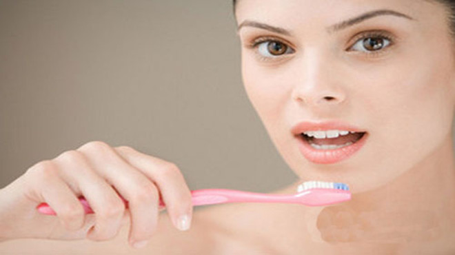 50岁牙齿缝隙越来越大怎么办,40岁牙齿缝隙越来越大是什么原因