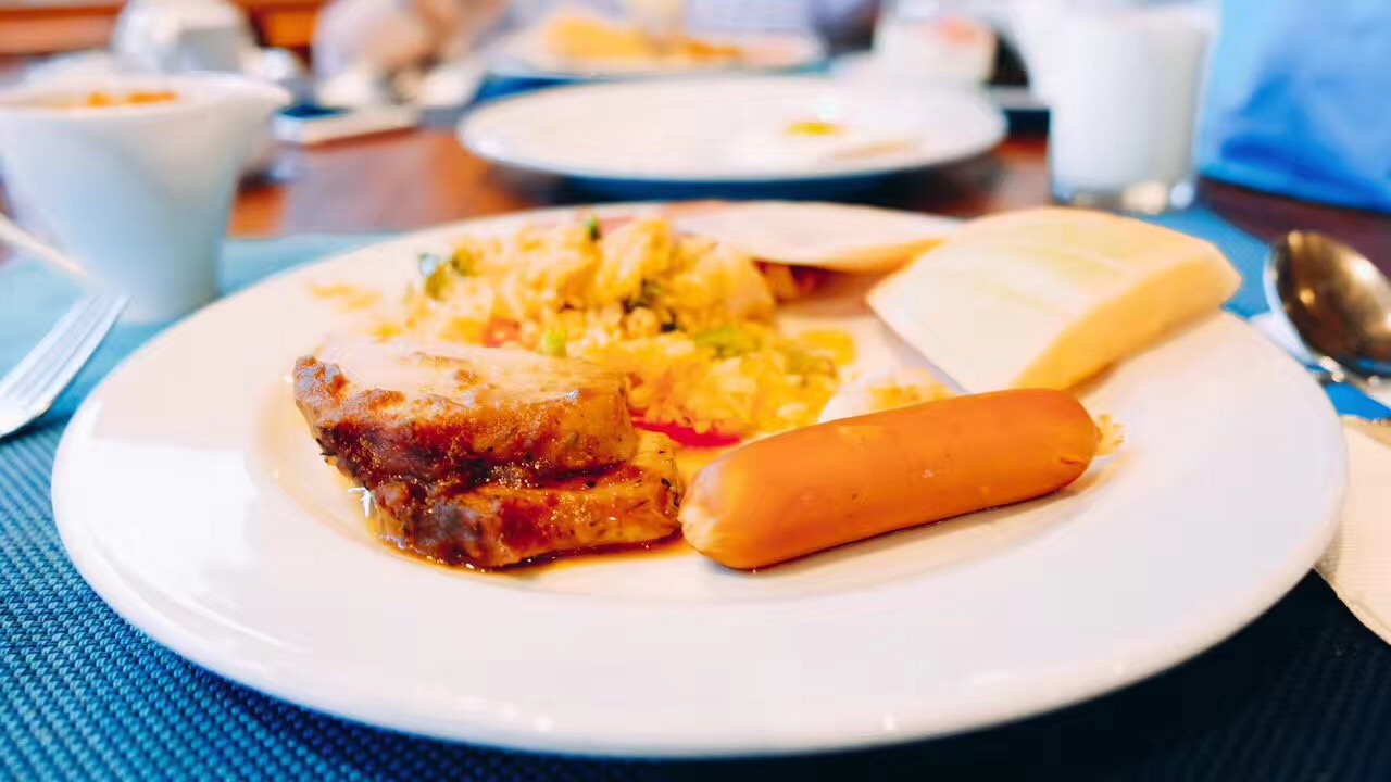 如何花5000元在普吉岛像王思聪一样的装X？