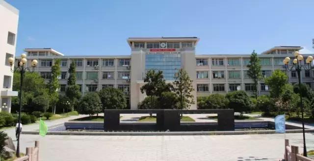 象山县5所普通高中统招线公布，象山中学统招生648分