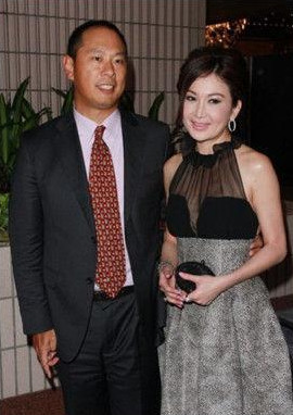 谢娜凭借实力进入决赛张杰助阵，明星恩爱夫妻你最喜欢哪对？