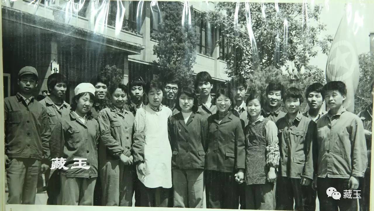 老照片旧时光带你看40年代的北京,七十年代的北京玉器厂