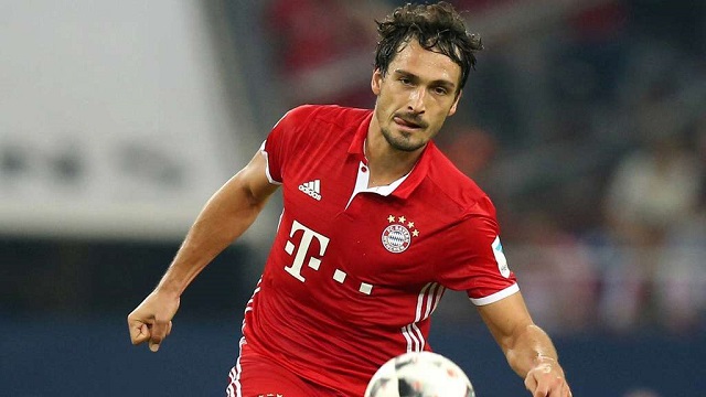 当今足坛十大后卫:第一、第二众望所归,第十太过悲情