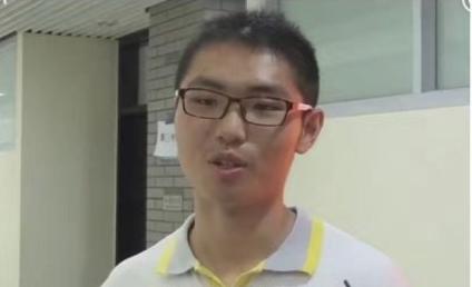 高颜值高考状元震撼视频,高考历史上裸分最高的十位状元