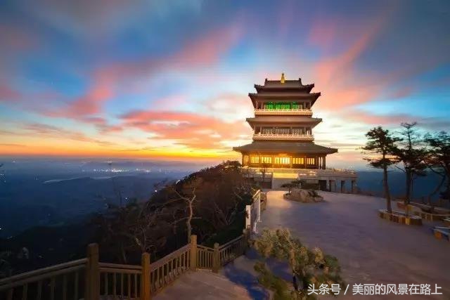 天蒙山世界第一玻璃栈道,临沂蒙山世界第一人行悬索桥