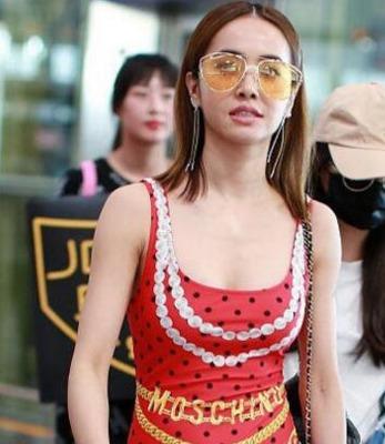 品牌专业游泳衣正品女连体衣,类似游泳衣的连体衣