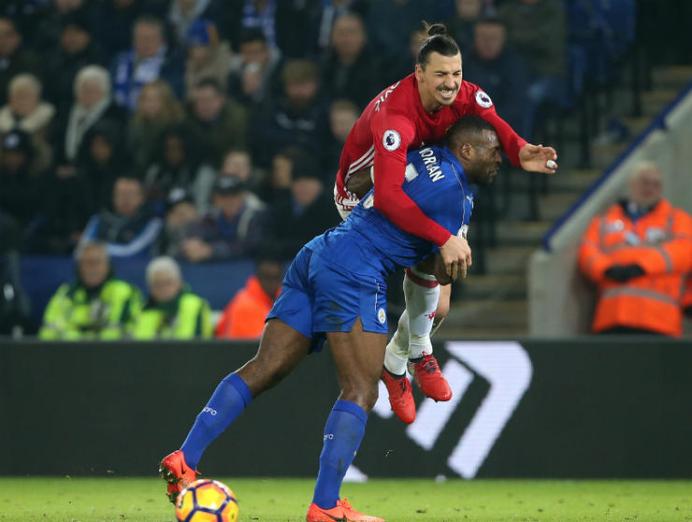 如何在球场上当个好中锋？伊布教你注意这六点！