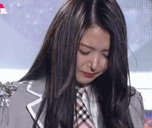 搞笑gif趣图这是真把姑娘惹怒了啊,三个二货搞笑图片