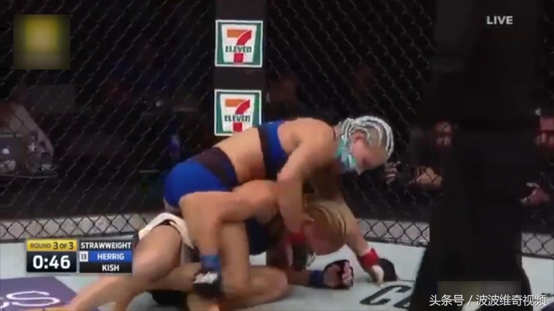 格斗比赛漂亮女生被暴打,格斗比赛美女被打吐血