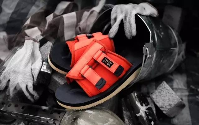 拥有一双拖鞋很重要,给自己做了一双独一无二的拖鞋