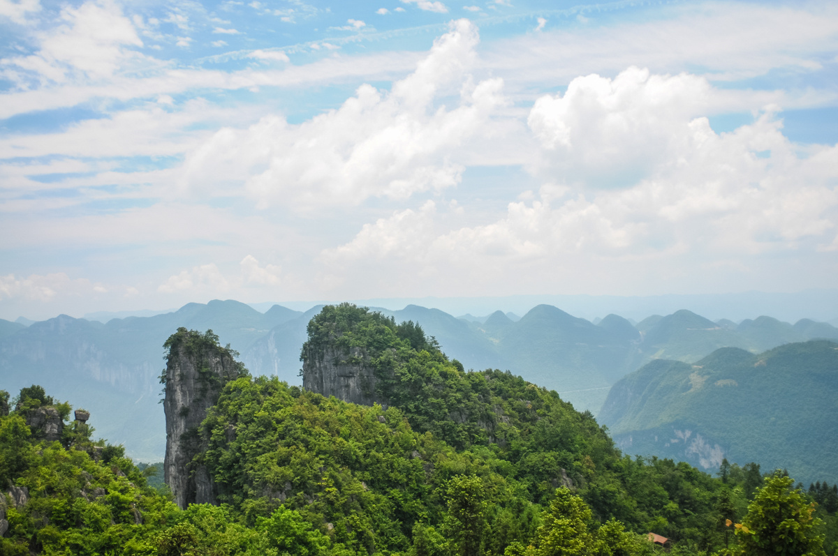恩施大峡谷落石砸死游客,恩施大峡谷落石砸人