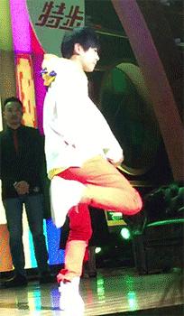 荷尔蒙和易烊千玺,易烊千玺野性荷尔蒙视频