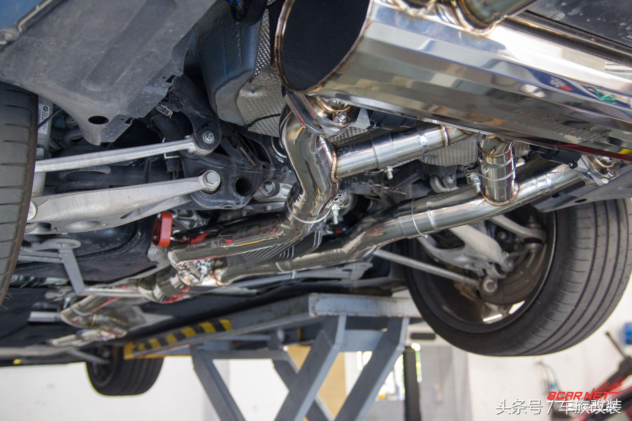 宝马m4雷霆版中出排气,宝马m4中间四出排气