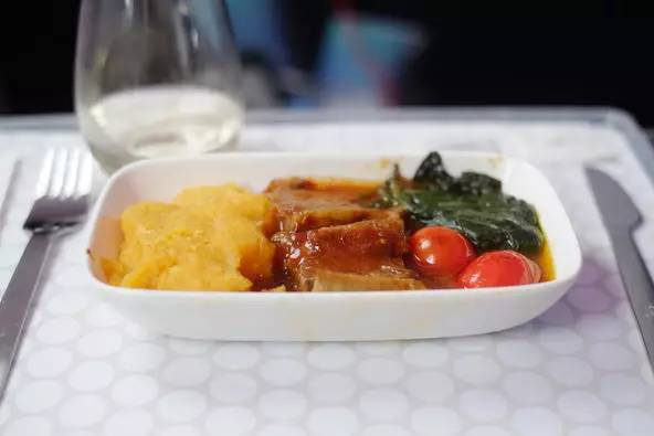 飞翔的新西兰人：这群人把10+小时的航班变成了一种乐趣