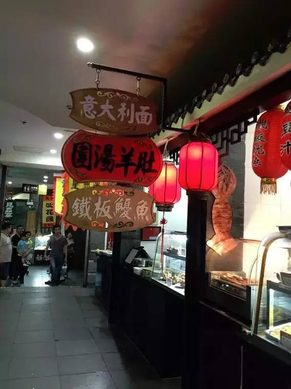 开封鼓楼广场离鼓楼夜市近吗,开封鼓楼夜市营业到几点