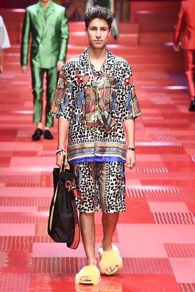 lv男包经典款,lv十大经典包款男款