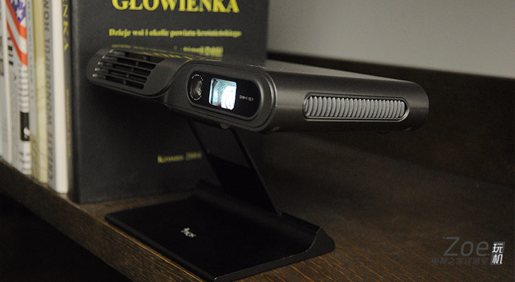 白墙触控投影,白墙秒变投影