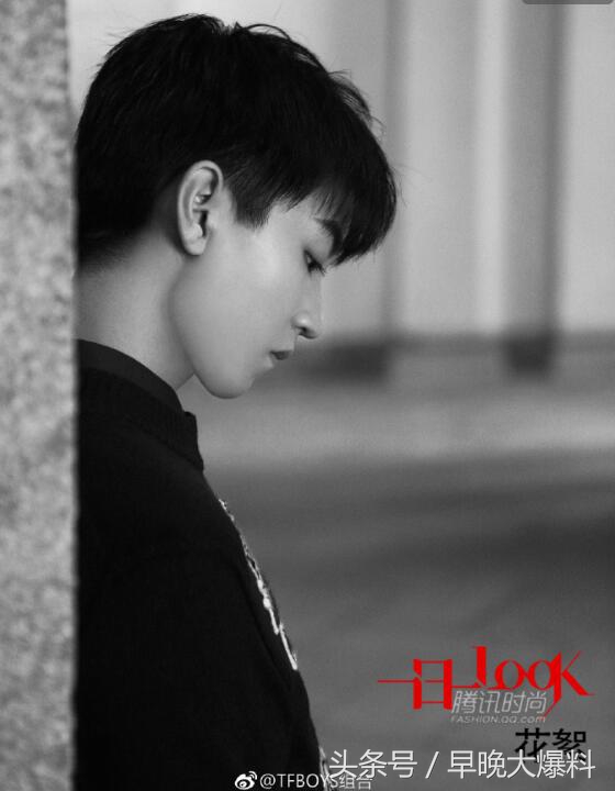 王俊凯帅气照片氛围感满满,王俊凯最新图片帅照