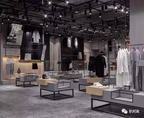 衣服批发过来卖不出去怎么清仓,衣服批发卖不出去