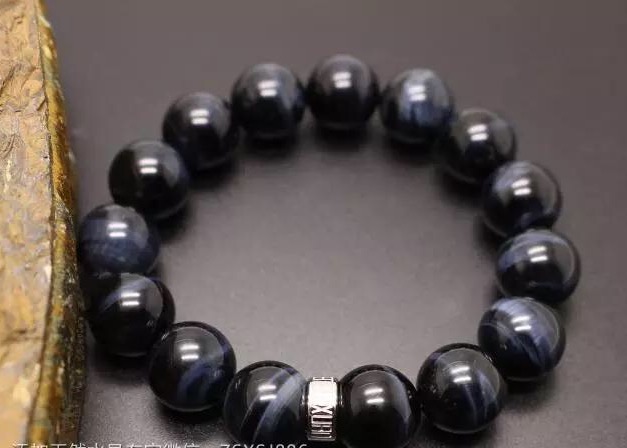 虎眼石和虎纹石的区别,戴虎眼石的男生