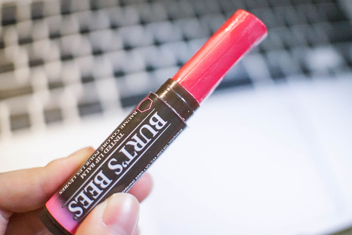 小蜜蜂润唇膏变色系列,小蜜蜂润唇膏葡萄柚