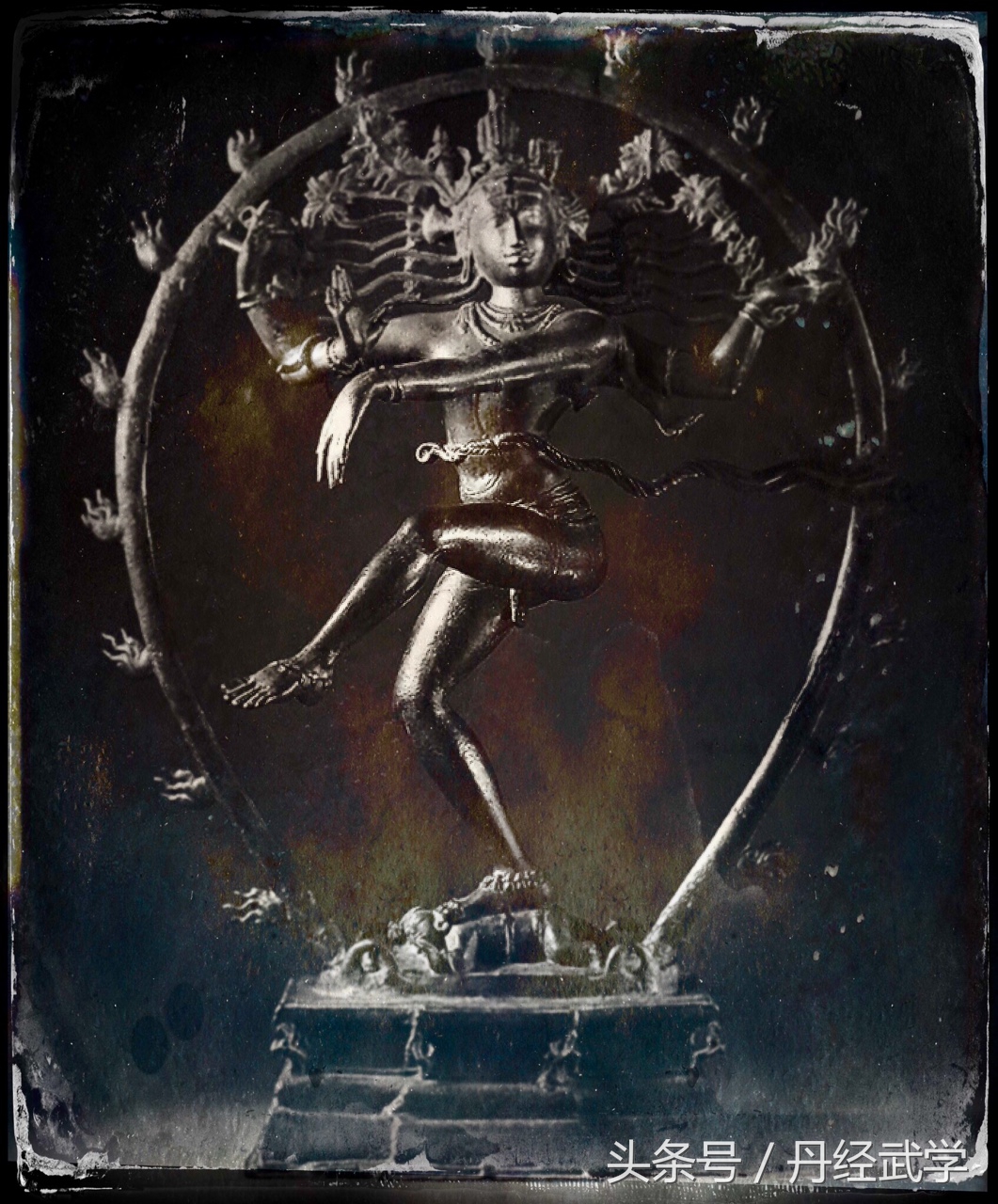 印度主神湿婆创造了瑜伽体式,印度瑜伽之光