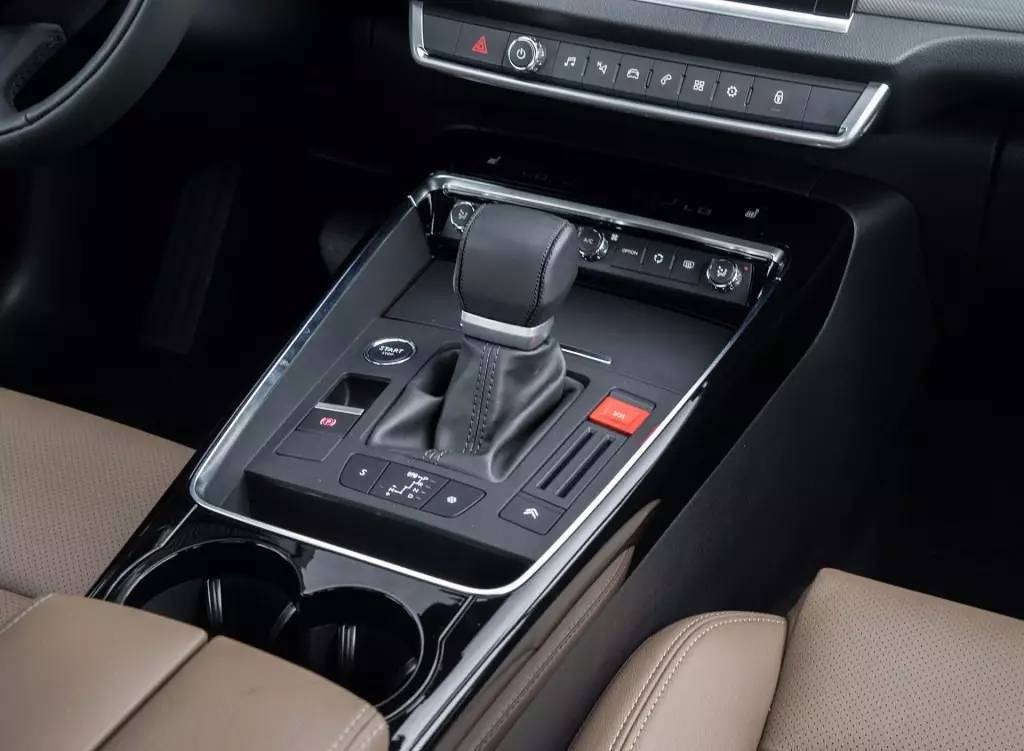 东风标致508和雪铁龙c5哪个比较好,2012年东风雪铁龙c5卖多少钱