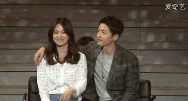 宋仲基宋慧乔白天揽腰秀甜蜜,宋仲基宋慧乔甜蜜太阳后裔