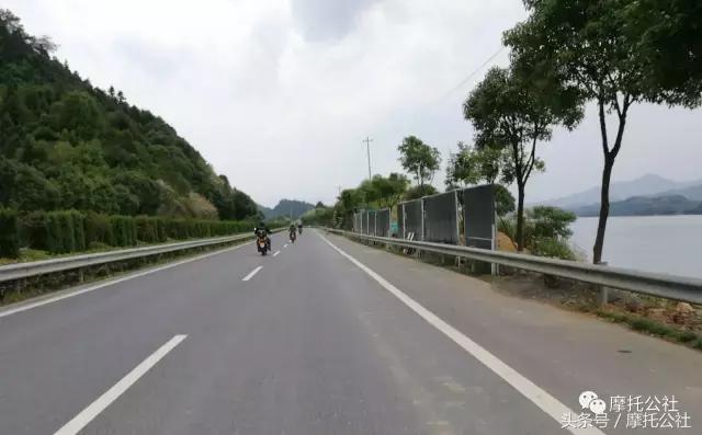 15款ktm690试驾,试驾KTM690Duke