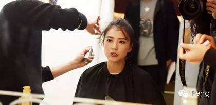 高圆圆被杂志小编黑了!看了照片我的嫉妒心好多了。。