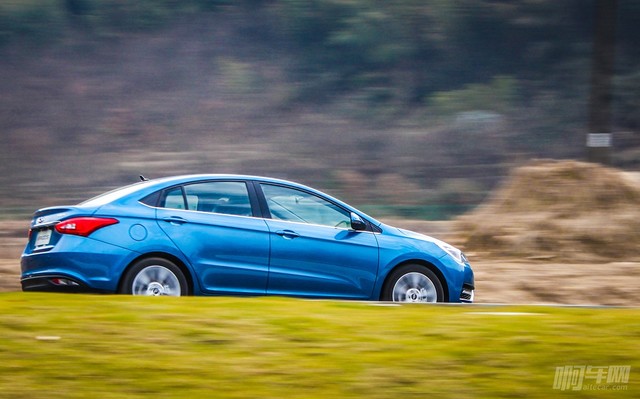 雪佛兰赛欧和奇瑞艾瑞泽5,艾瑞泽5有多值得入手