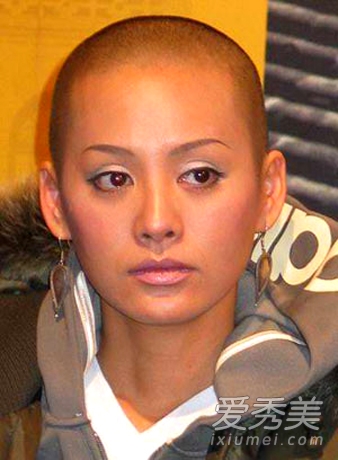 宁静范冰冰赵薇刘晓庆,刘晓庆范冰冰真人长相