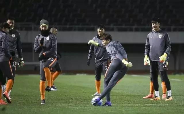 2010亚冠鲁能1比0广岛三箭,广岛三箭谁是大牌球星