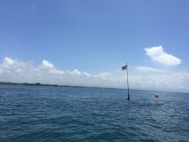 巴厘岛雨季旅游攻略图,巴厘岛的蓝梦岛值得去吗