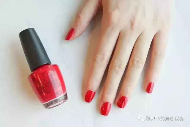 什么指甲油颜色显手白又好看,哪种纯色甲油显手白