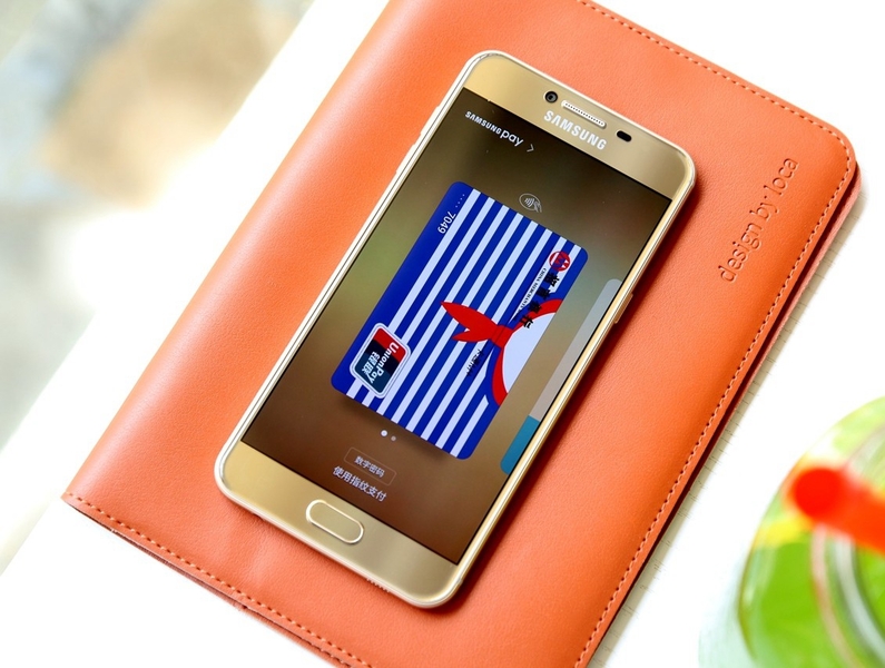 三星去年的旗舰机,三星上一代旗舰值得买吗