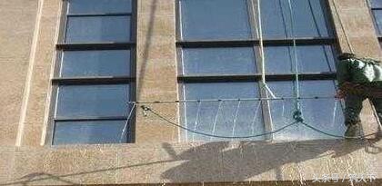 幕墙淋水试验水压是多少正常,玻璃幕墙淋水试验抽检还是全检