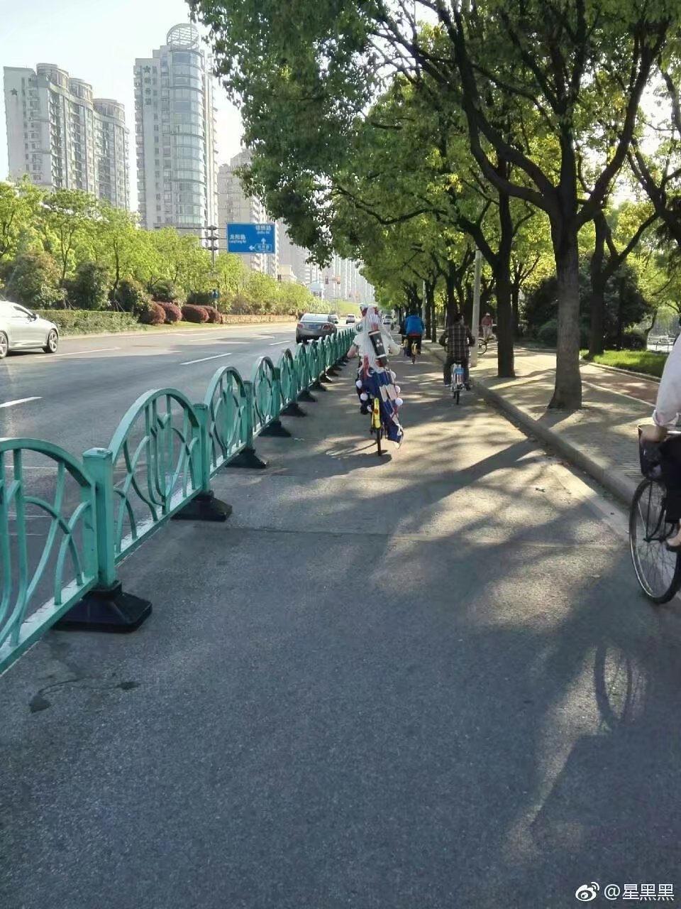 让二哈听话,让二哈自己在家待一天