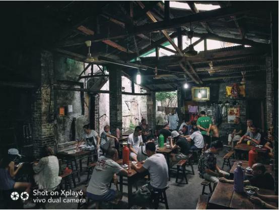 追寻城市极致之美，vivo带来平凡中的伟大